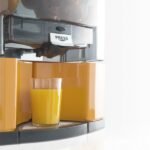 Zumex 04817 Versatile Basic Electric Juicer - Image 5